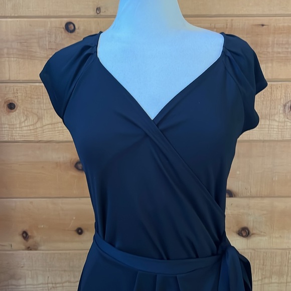 The Limited black dress - Picture 2 of 6